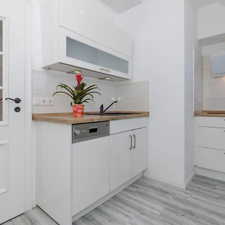 Apartamento Ingeborg - 03-33 *